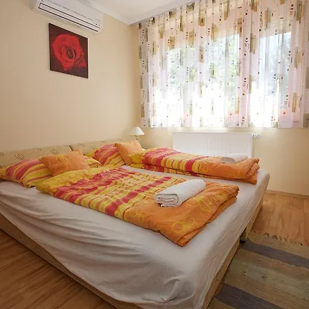 Apartamento Zoli Apartmanok-brody 51-53