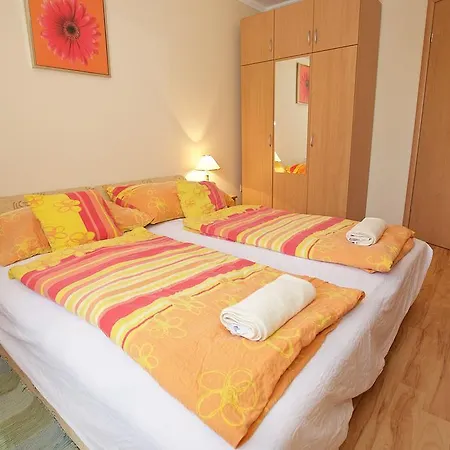 Zoli Apartmanok-bródy 51-53