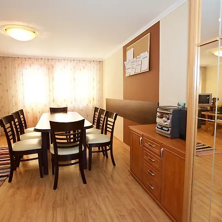 Zoli Apartmanok-bródy 51-53 Hajdúszoboszló