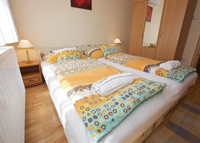 Zoli Apartmanok-brody 51-53 Hajdúszoboszló